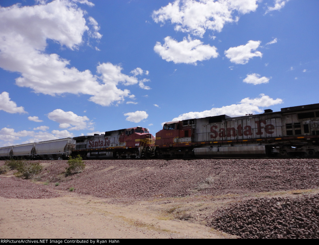 A Pair of Ex Santa Fe Warbonnets Nose To Nose